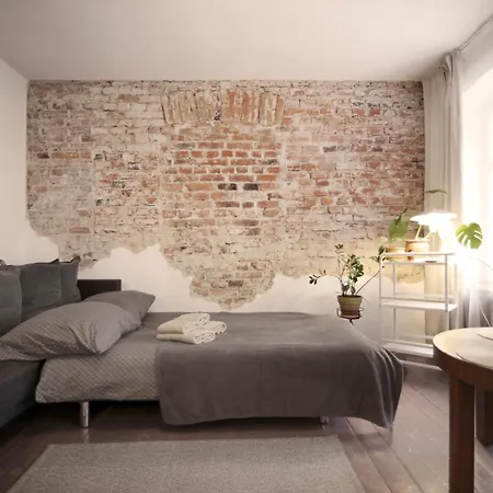 Vintage / Old Town / Center *